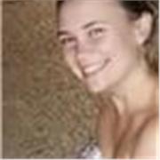 Insegnante di italiano per stranieri, ottima conoscenza della lingua.