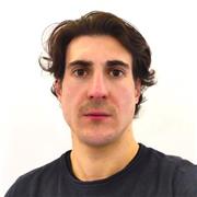 Profesor dinámico, joven, con dominio nativo del inglés y conocimientos teóricos. Here you have me!
