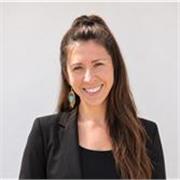 Experienced Psychology, English and French tutor with over 10 years’ teaching experience, offering supportive online lessons for t