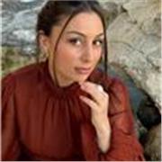Profesora de Castellano con varios años de experiencia en clases online