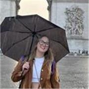 Laureanda offre lezioni di diritto con metodo montessoriano,eventualmente disponibile per altre materie