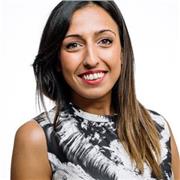 Docente abilitata di italiano, storia e geografia che si rivolge a studenti della scuola secondaria di primo grado