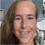 kann nachhilfeunterricht anbieten in 
sport ( skifahren, tennis, fitness, personal trainer)
medizin
gesundheit
prüfungsvorberei