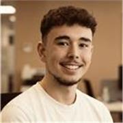 Estudiante de ASIR apasionado por la tecnología. Ofrezco clases prácticas de informática, ofimática, etc para todos los niveles.