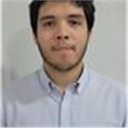 Estudiante de física imparte clases de matemáticas para todas las edades