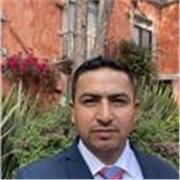 Maestro de clases de derecho familiar, civil