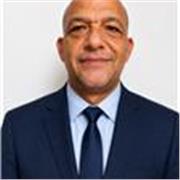 Licenciado en Educación, mención Ciencias Sociales, con experiencia como docente, ingles y asesor integral
