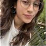 Empática y comunicativa, tengo nivel B1 de francés. 