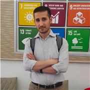 stai cercando qualcuno che parli fluentemente inglese, qualcuno che possa insegnare come superare un test IELTS? Sì, l'hai trovato, e quello sono io, pronto a essere utile