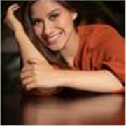 Licenciada en Danza Contemporánea y Coreografía 
Especialista en Danza Movimiento Terapia - DMT
