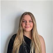 Profesora de clarinete y de teoría musical apta para las enseñanzas elementales y profesionales