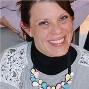 Docente laureata in linguistica con master