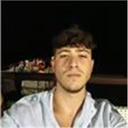 Ragazzo da poco diplomato, voglioso di aiutare ragazzi