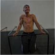 Calisthenics coaching online. Atleta d’élite e certificato Burningate