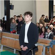 Laureato in filosofia e scienze tecniche psicologiche offre ripetizioni di italiano, lingua spagnola, lingua inglese, lingua francese, filosofia o psicologia. Orari molto flessibili