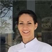 Passionate chef and registered nutritionist. I am helping beginners &food lovers to create delicious, nutritious and creative meal