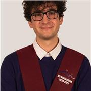 Soy estudiante de medicina y doy clases de refuerzo de primaria, ESO, bachillerato y más materias extracurriculares como el uso de Office o inglés