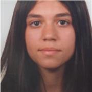 Soy una chica joven que quiere iniciar su vida laboral mientras continúa estudiando.
Ya he finalizado 1ro de
Bachillerato de Ciencias y voy a comenzar el 2do curso. Soy una chica activa, con capacidad de resolución de problemas manteniendo la calma. Ademá