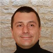 Étudiant en licence d'allemand à Toulouse, je suis disponible  en local sur le département du Lot et à distance.