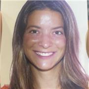 Profesora nativa de español con experiencia, en particular con niños. 
Me defino como una profesora creativa y paciente.