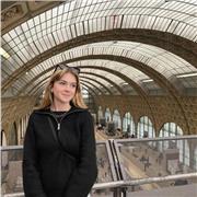Besoin d'une prof particulière souriante et calme qui aime l'apprentissage ? Alors je suis faites pour vous
