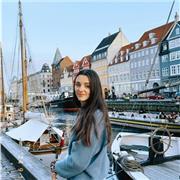 Studentessa universitaria, offro ripetizioni a ragazzi delle scuole elementari, medie e superiori