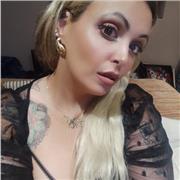 Licenciada en Filología Hispánica con segundas lenguas y profesora de magisterio en educación especial