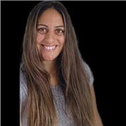 Abogada & Community Manager. Te puedo ayudar a hacer los resúmenes y si tenés alguna duda resolverla juntos