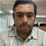 Puedo dar asesoría en las materias de álgebra y matemáticas a nivel primaria y secundaria.