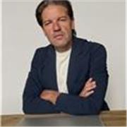Profesor de economía, macroeconomía, microeconomía y cualquier asignatura de la rama de economia para bachillerato