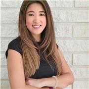 Hablante nativo de inglés de Malasia que habla y escribe bien en el idioma. Las clases se llevarían a cabo principalmente en inglés con un español limitado, ya que actualmente estoy aprendiendo y practicando español también.
Extremadamente emocionado y a