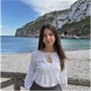 Profe de apoyo de inglés (tengo un nivel certificado C1), también puedo impartir clases de lengua