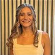Entrenadora de gimnasia artística. Preparadora física con 4 años de experiencia. Ayudo a hacer actividades recreativas.