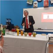 Dou aulas de Turismo e hotelaria, higiene e segurança, gestão e controlo na hotelaria