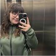 Me gusta la educación, acompañar a los más pequeños, y poder hacer de la educación un poco más agradable para ellos. 