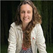 Profesora de Biología para estudiantes de primaria y secundaria