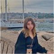 offro ripetizioni individuali online a bambini e ragazzi per aiuto compiti, soprattutto.