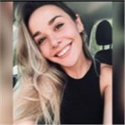 Profesora especializada en lengua inglesa, apta para realizar clases online y presencialmente