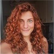 Dottoressa di ricerca in scienze chimiche inpartisce lezioni di biologia, genetica e biochimica