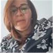 Profesora titulada con mas de 15 años de experiencia 