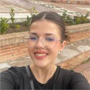 Soy una chica interesada en los niños, amo cuidarlos y enseñarles materia y como estudiar. 