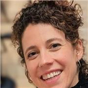 ELE certified Spanish teacher. GCSE and conversational lessons with a relaxed and friendly approach .