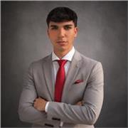 Buenas, soy Jorge estudiante de doble grado de Derecho y Finanzas, con experiencia con niños pequeños.