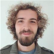 Laureato con competenze nell'insegnamento di inglese, matematica, fisica, biologia