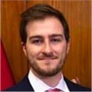 Profesor de física y química imparte clases hasta bachillerato