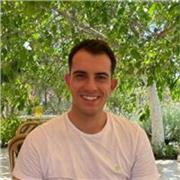 Profesor de matemáticas e inglés con experiencia universitaria ofrece clases para alumnos y alumnas de secundaria en esas materias