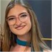 Exalumna de bachillerato social con matrícula de honor