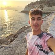 Laureando in Scienze ambientali alla sapienza.Impartisco ripetizioni da quando stavo al liceo e sono appassionato di matematica