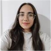 Animadora sociocultural y gerocultora con experiencia en ludotecas para niños/as de 6 a 12 años y residencias de personas mayores.