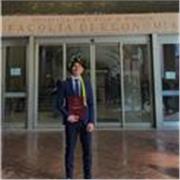 Ciao! Sono Filippo, 24 anni. Offro ripetizioni per medie e liceo in economia, statistica, matematica e inglese.